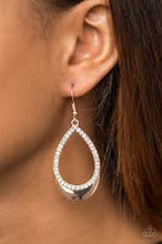 Load image into Gallery viewer, Make It Reign Rose Gold Earrings