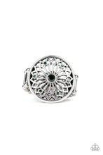 Load image into Gallery viewer, Mandala Magnificence Green Ring - Angie's $5.00 Bling