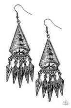 Load image into Gallery viewer, Me Oh Mayan Black Earrings