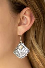 Load image into Gallery viewer, Mountain Mesa White Earrings