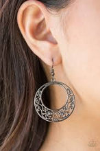 Load image into Gallery viewer, Newport Nautical Black Earrings