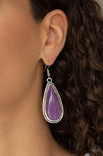 Load image into Gallery viewer, Oasis Sheen Purple Earrings