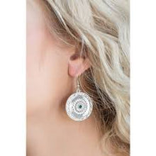 Load image into Gallery viewer, Peppy Poppy Green Earrings