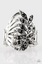 Load image into Gallery viewer, Perennial Paradise Black Ring - Angie's $5.00 Bling