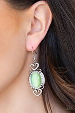 Load image into Gallery viewer, Port Royal Princess Green Earrings