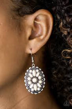 Load image into Gallery viewer, Prairie Poppy White Earrings
