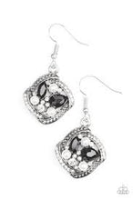 Load image into Gallery viewer, Prestigious Shimmer Black Earrings