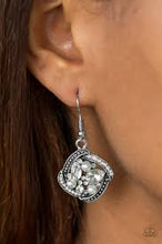 Load image into Gallery viewer, Prestigious Shimmer White Earrings