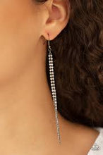 Load image into Gallery viewer, Reign Check Black Earrings