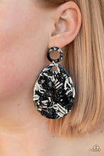 Load image into Gallery viewer, Retro-politan Black Acrylic Earrings