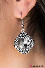 Load image into Gallery viewer, Romance in the Park White Earrings