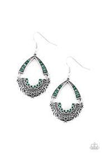 Load image into Gallery viewer, Royal Engagement Green Earrings