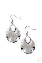 Load image into Gallery viewer, Ruffled Refinery Black Earrings