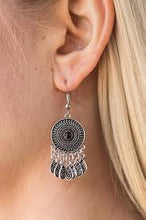 Load image into Gallery viewer, Sahara Sunsets Black Earrings
