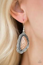 Load image into Gallery viewer, Santa Fe Soul Brown Earrings