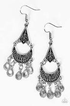 Load image into Gallery viewer, Shimmering Sands Silver Earrings