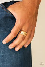 Load image into Gallery viewer, Sideswiped Gold Men&#39;s Ring