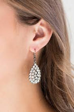 Load image into Gallery viewer, Sparkling Sparkle-naire Black Earrings
