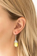 Load image into Gallery viewer, Spring Dew Yellow Earrings