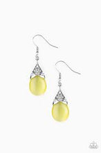 Load image into Gallery viewer, Spring Dew Yellow Earrings