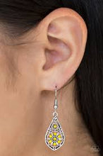 Load image into Gallery viewer, Spring Sparkle Yellow Earrings