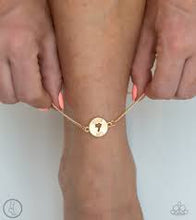 Load image into Gallery viewer, Summer Shade Gold Anklet - Angie's $5.00 Bling