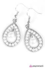 Load image into Gallery viewer, Timeless Tradition White Earrings
