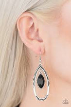 Load image into Gallery viewer, Top Rank Black Earrings