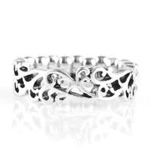 Load image into Gallery viewer, Whimsically Wreathed Silver Skinny Band Ring