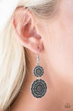 Load image into Gallery viewer, Wildflower Groves Silver Earrings