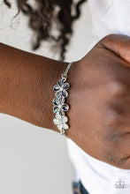 Load image into Gallery viewer, Flowering Fiji Black Bracelet