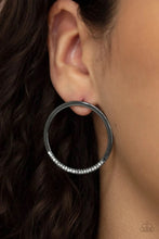 Load image into Gallery viewer, Spot On Opulence Black Post Earrings