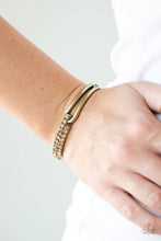 Load image into Gallery viewer, Freeze Brass Hinged Bracelet