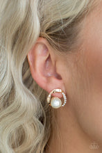 Load image into Gallery viewer, Stylishly Suave Gold Post Earrings