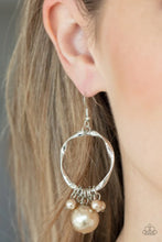 Load image into Gallery viewer, Delectably Diva Brown Earrings