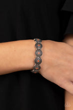 Load image into Gallery viewer, Granada Garden Party Orange Bracelet