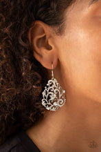 Load image into Gallery viewer, Winter Garden White Earrings