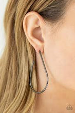 Load image into Gallery viewer, City Curves Black Earrings
