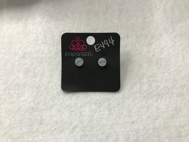 Starlet Shimmer Love Post Round Silver Earrings #494