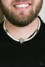 Load image into Gallery viewer, Canyon Climber Silver Urban Necklace