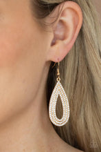 Load image into Gallery viewer, Exquisite Exaggeration Gold Earrings