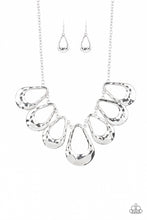 Load image into Gallery viewer, Teardrop Envy Silver Necklace