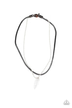 Load image into Gallery viewer, Arrowhead Anvil Silver Urban Necklace