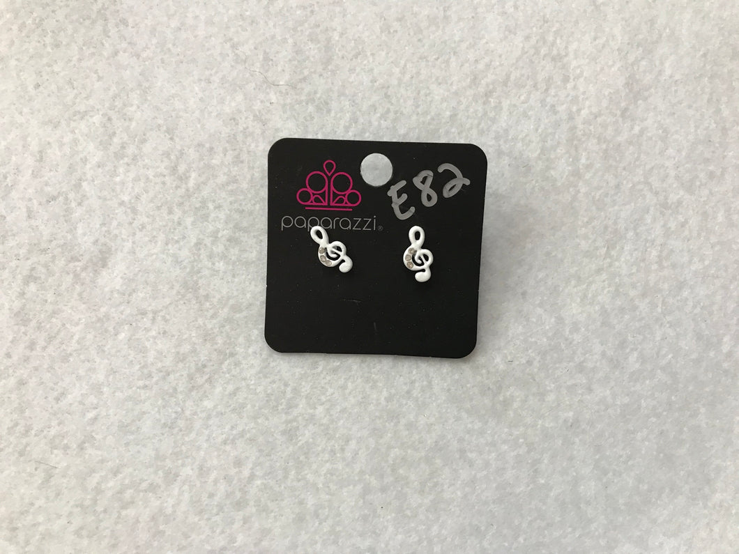 Starlet Shimmer Blingy Musical Note White Earrings #82