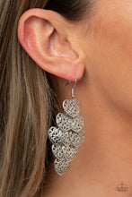 Load image into Gallery viewer, Shimmery Soulmates Silver Earrings
