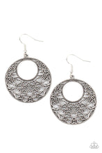 Load image into Gallery viewer, Vineyard Romance Silver Earrings