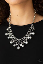 Load image into Gallery viewer, Heir headed Silver Necklace