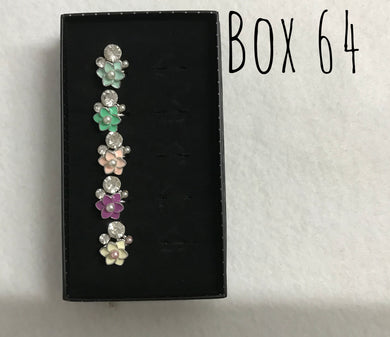 Starlet Shimmer Flower/ Gems/Pearls Rings Box 64