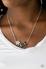 Load image into Gallery viewer, Hibiscus Haciendas Black Necklace