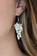 Load image into Gallery viewer, Bountiful Bouquets White Earrings